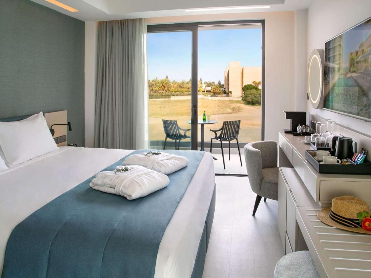 Mercure Larnaca Beach Resort 外观 照片