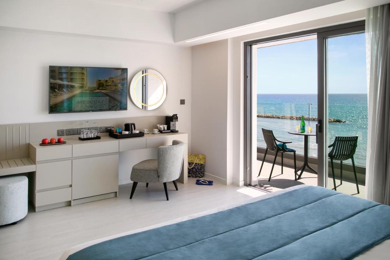 Mercure Larnaca Beach Resort 外观 照片
