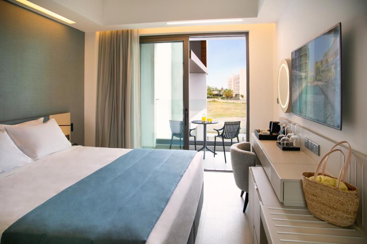 Mercure Larnaca Beach Resort 外观 照片