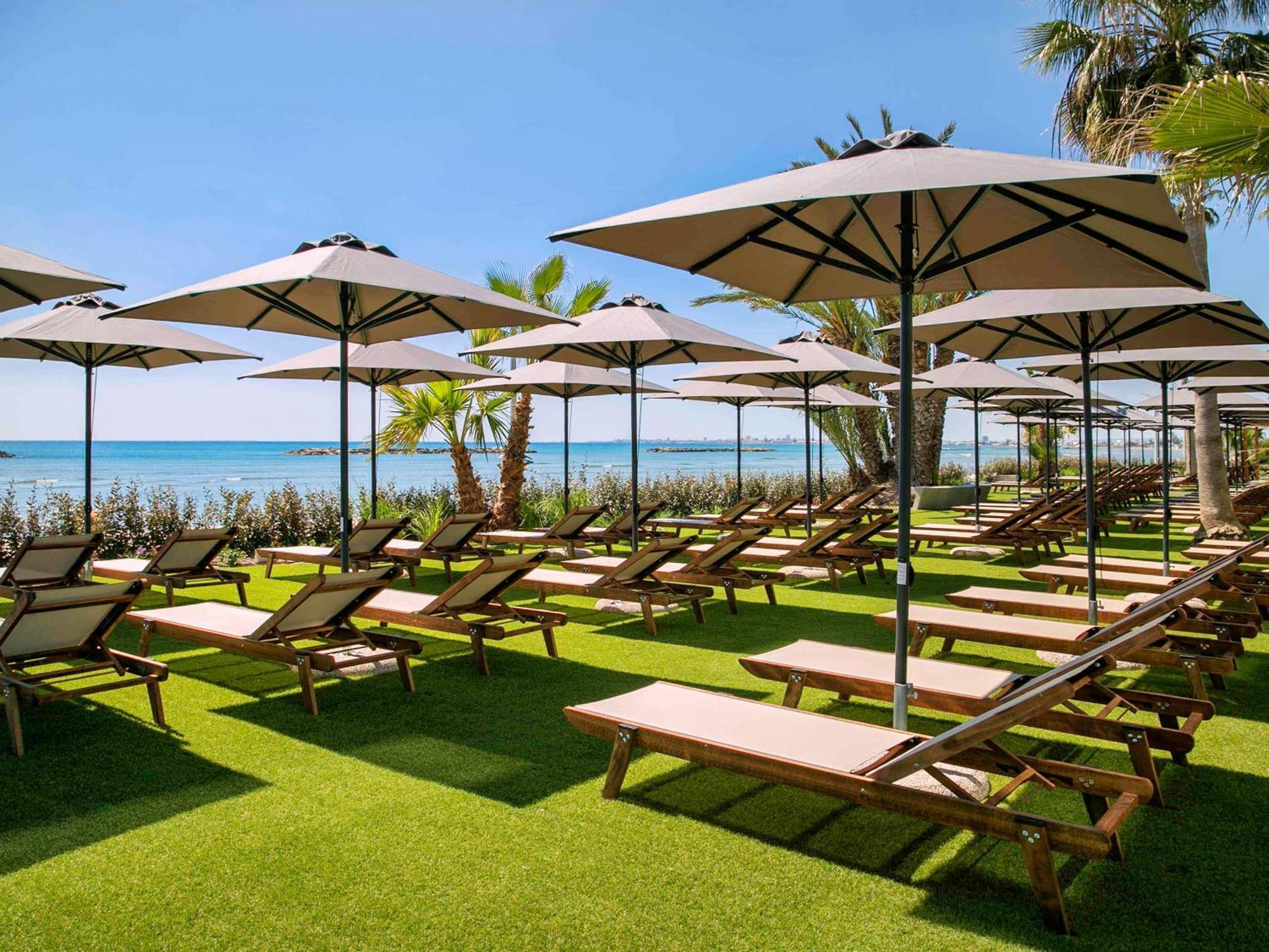 Mercure Larnaca Beach Resort 外观 照片
