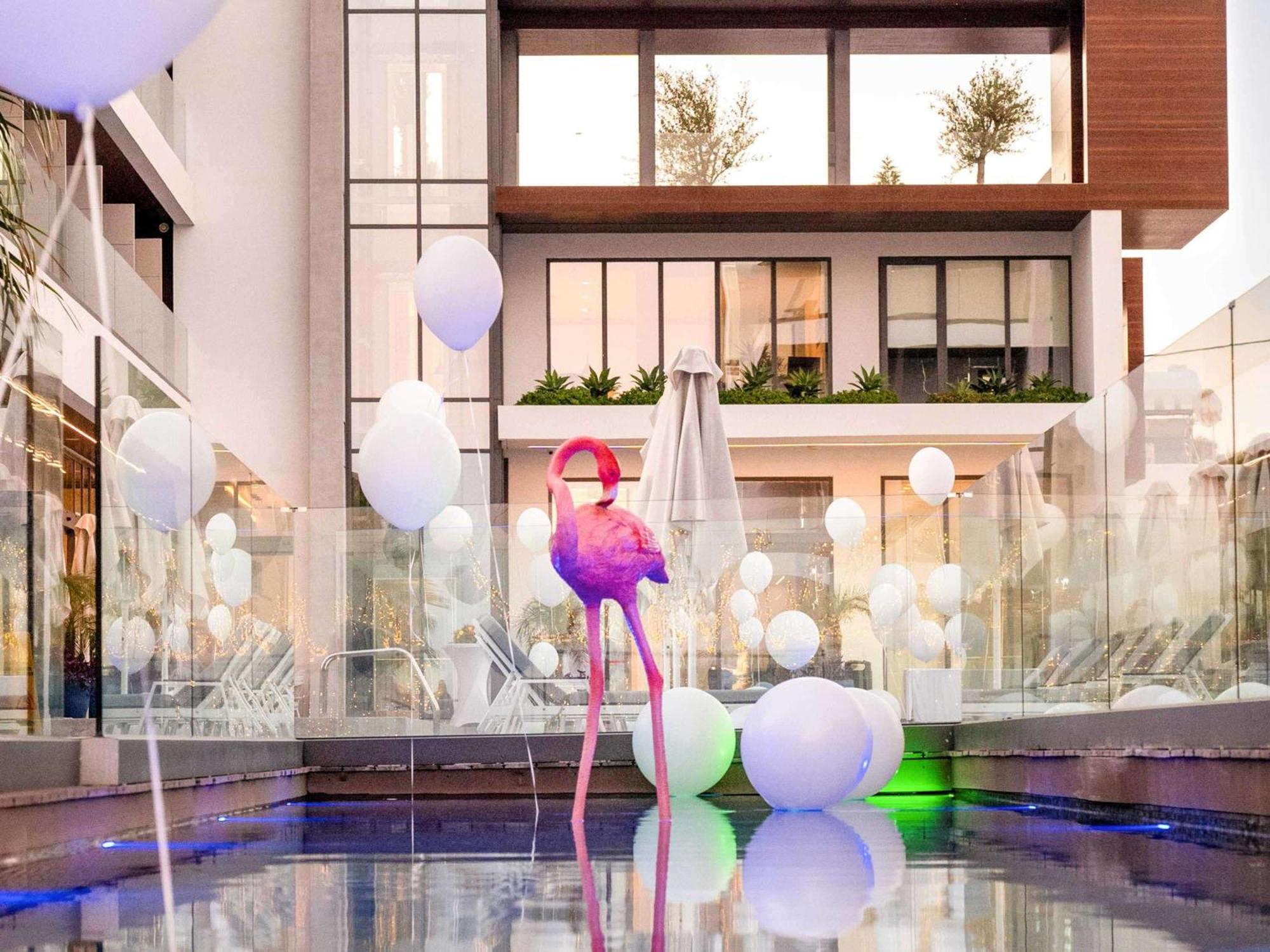 Mercure Larnaca Beach Resort 外观 照片