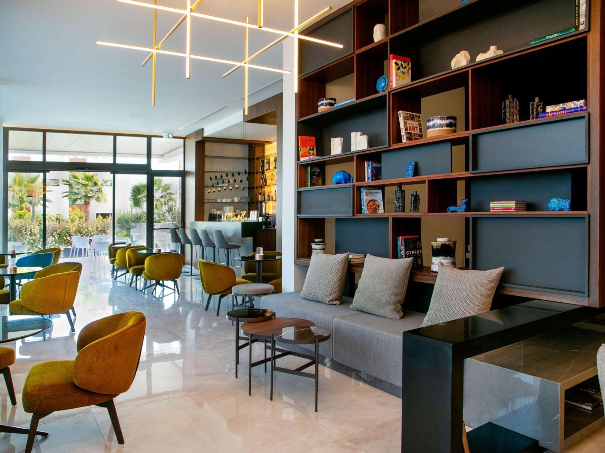 Mercure Larnaca Beach Resort 外观 照片