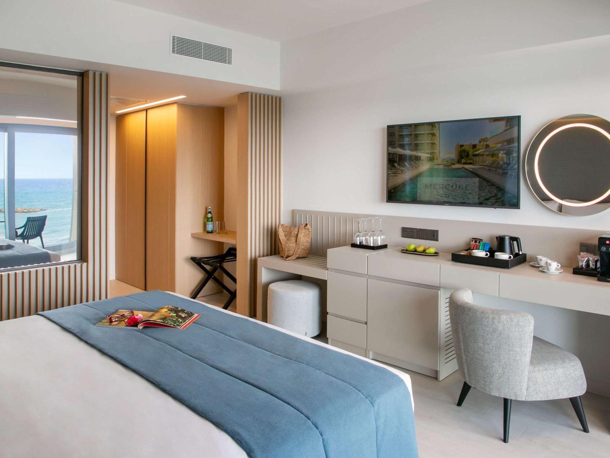 Mercure Larnaca Beach Resort 外观 照片