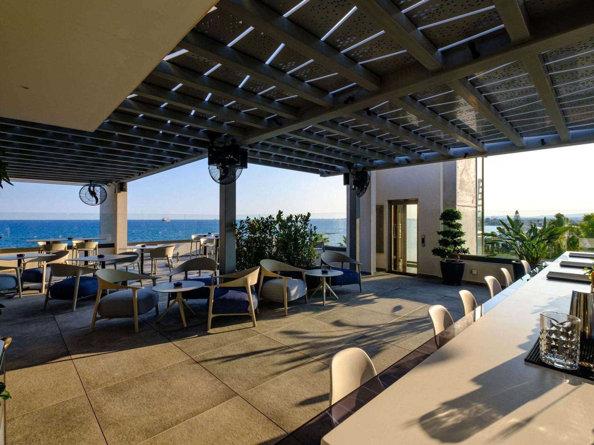 Mercure Larnaca Beach Resort 外观 照片